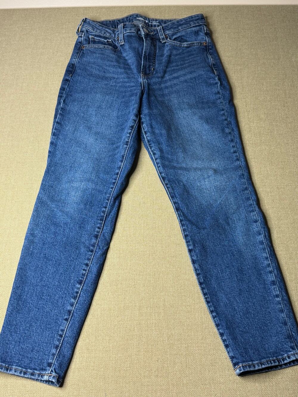 Old Navy O.G. Straight Jeans Women’s Size 2 High Rise Medium Wash Stretch